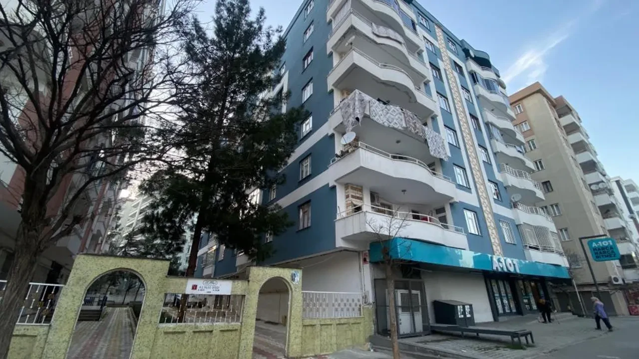 Diyarbakır'da apartman görevlisinin acı sonu! Asansör boşluğuna düşerek öldü