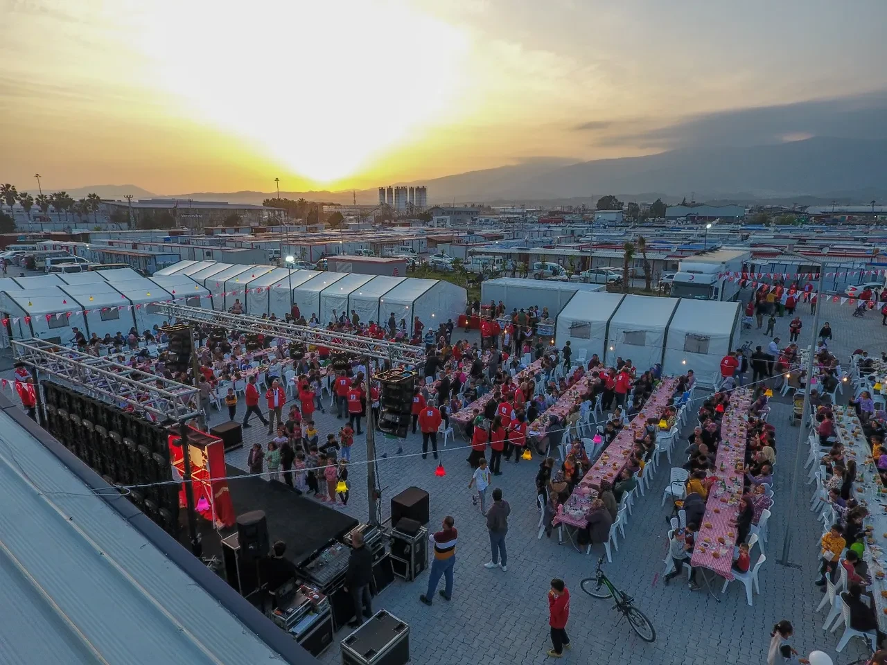 Fitre kimlere verilir, 2025 Fitre ne kadar? Ramazan Sofranızı Kızılay'la Paylaşın