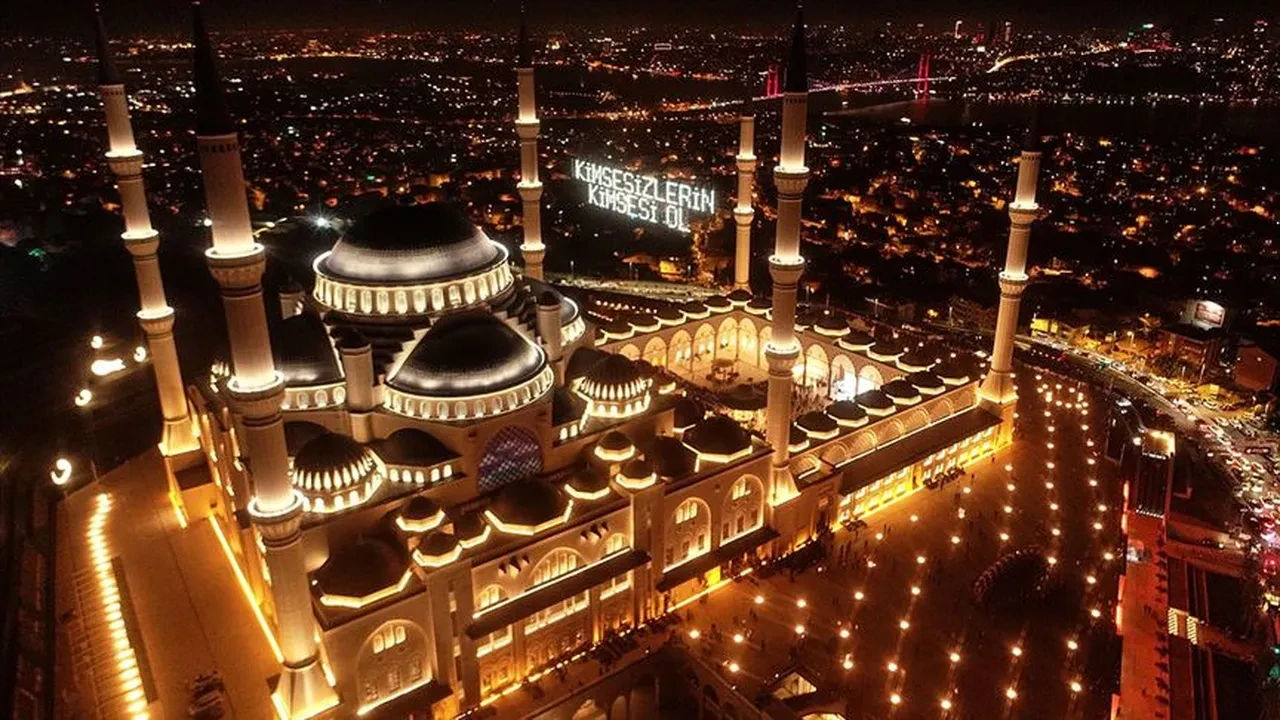 Kadir gecesi hangi gün? 27. gece idrak edilecek