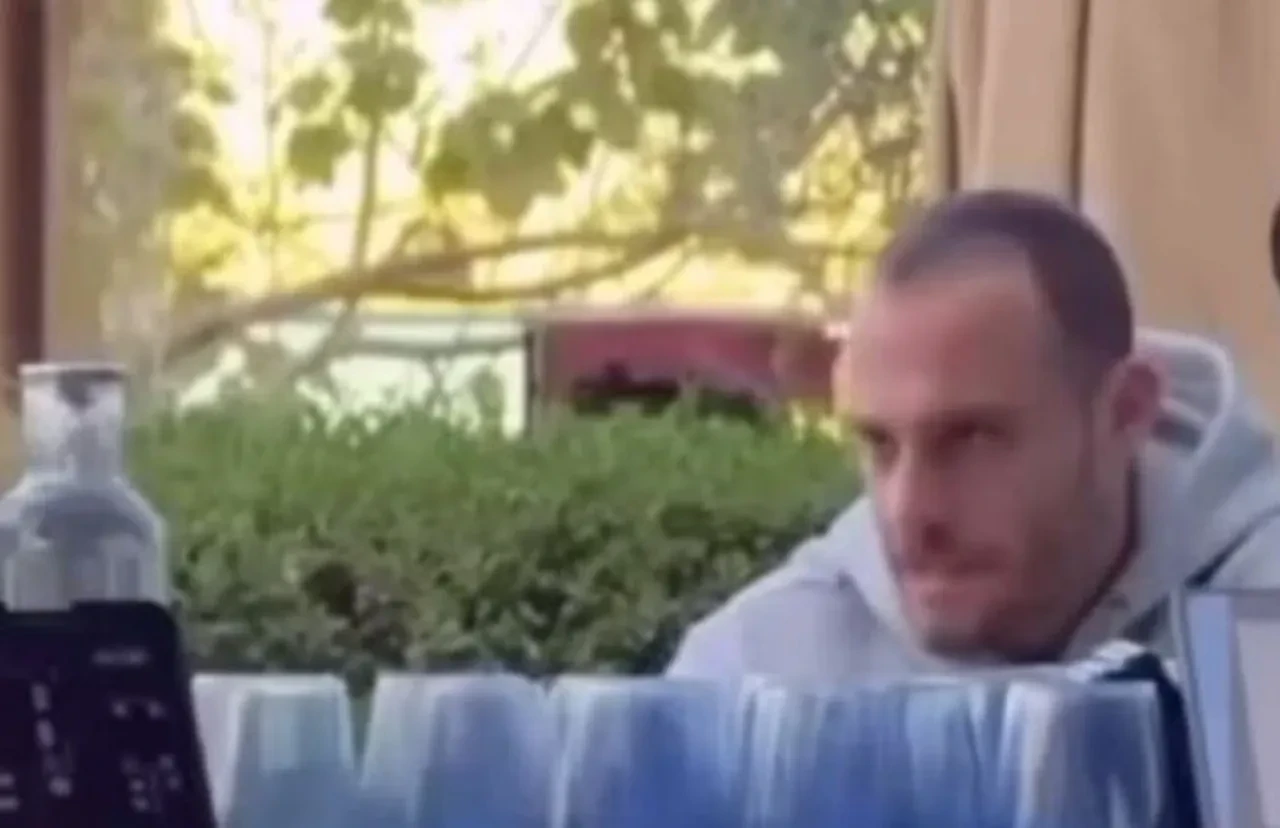 Kerem Bürsin'in yeni imajının sebebi belli oldu 