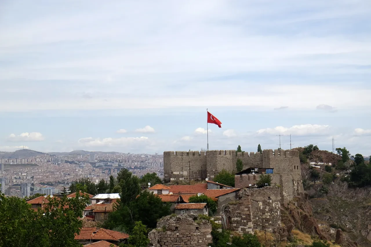 Meteoroloji uyardı, 7 ilde yağış bekleniyor! Bayramın ilk günü hava nasıl olacak? 24 Mart hava durumu