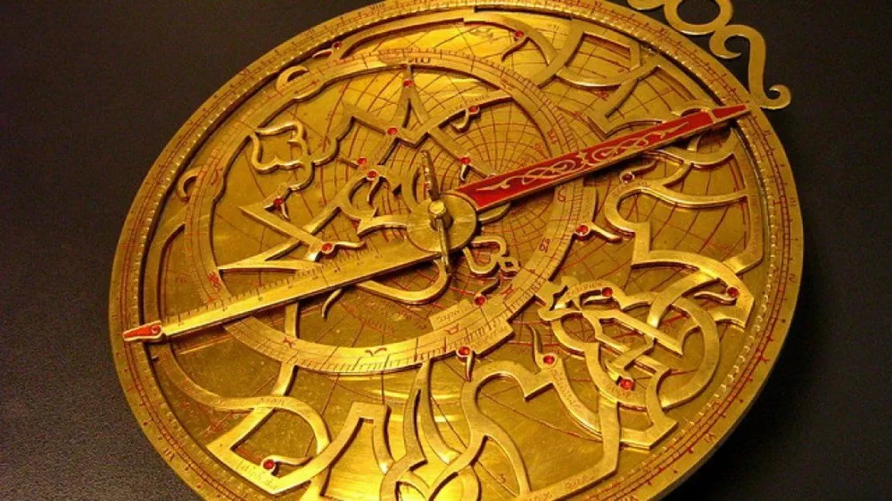 Türk astrolog Aygül Aydın, dünyanın ilk gerçek yapay zekâ astroloji asistanı yatırım aldı