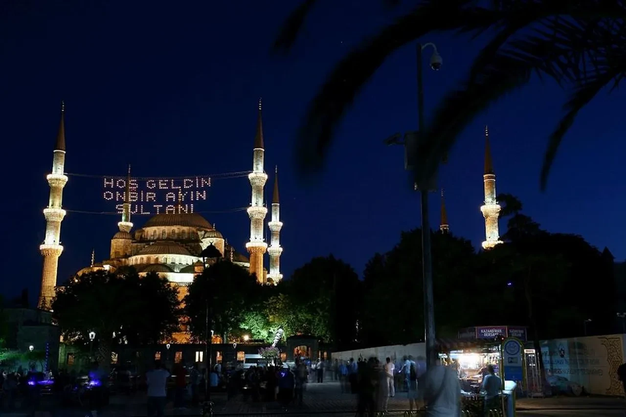 Bayram sonrası tatil mi? Çalışanları sevindirecek açıklama bekleniyor