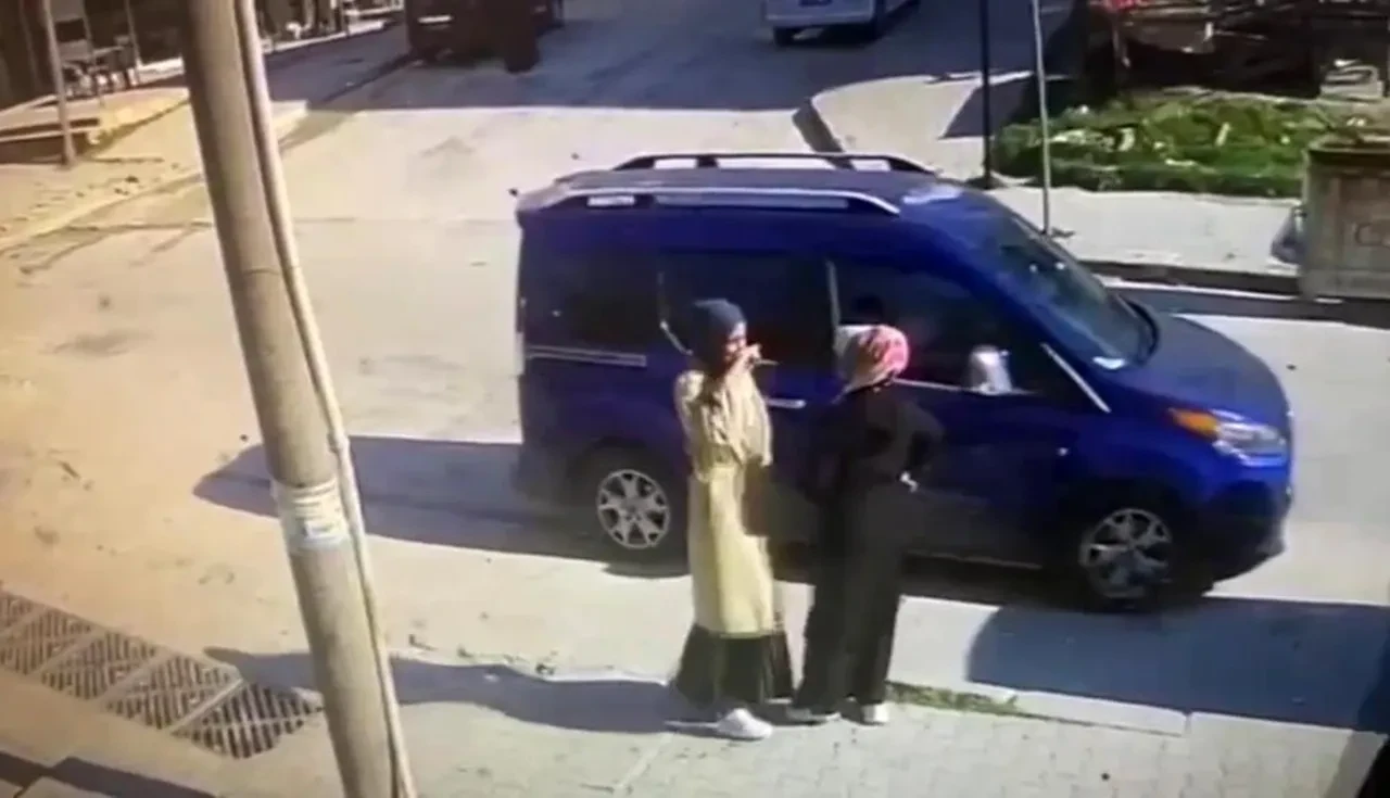 Genç kız sokak ortasında kaçırılmıştı! Ekipler peşlerinde