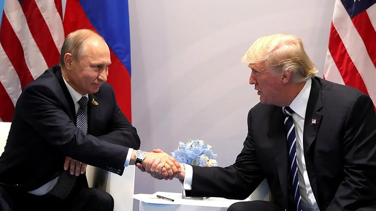 Putin'den Trump'a 'kişisel hediye' ABD Başkanı 'çok etkilendi'
