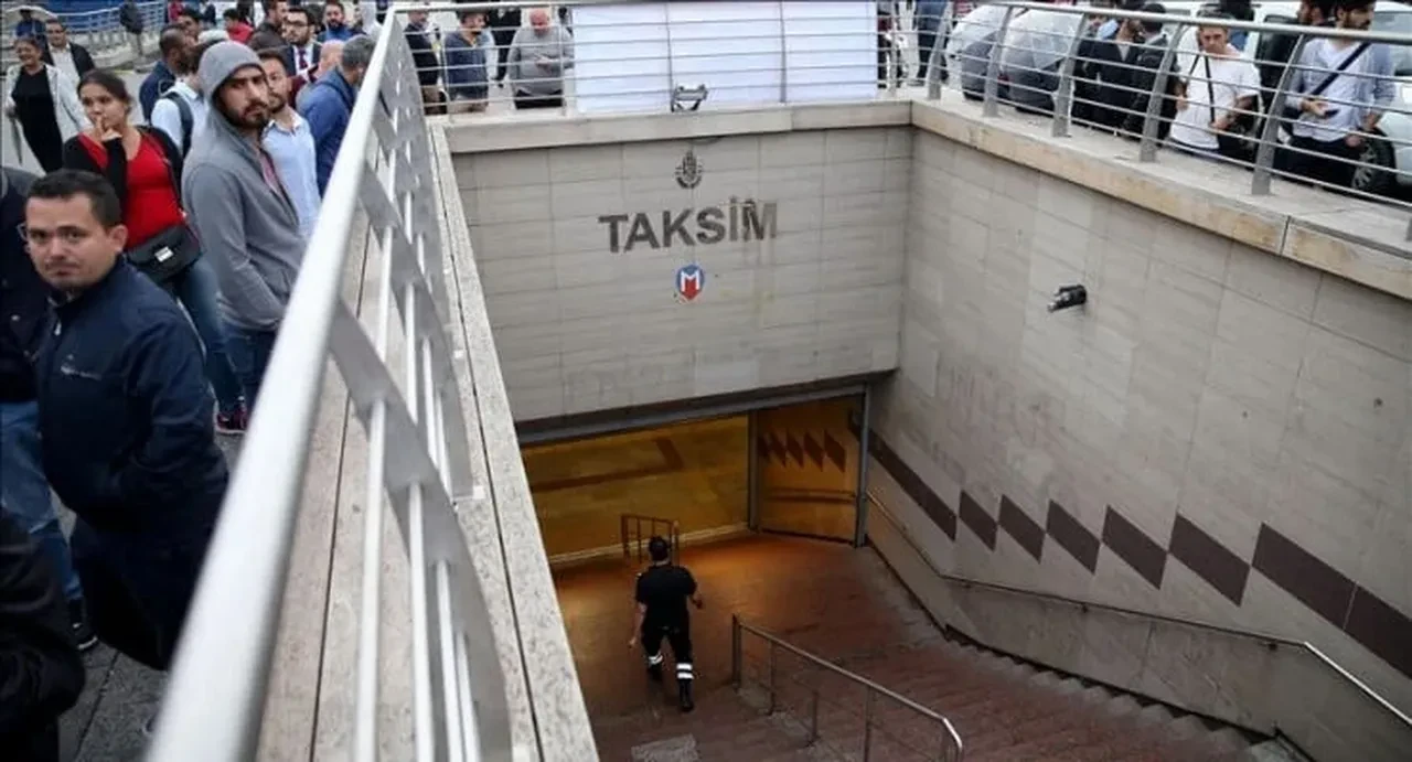 26 Mart Kadir Gecesi metroların saat kaça kadar açık olduğu araştırılıyor