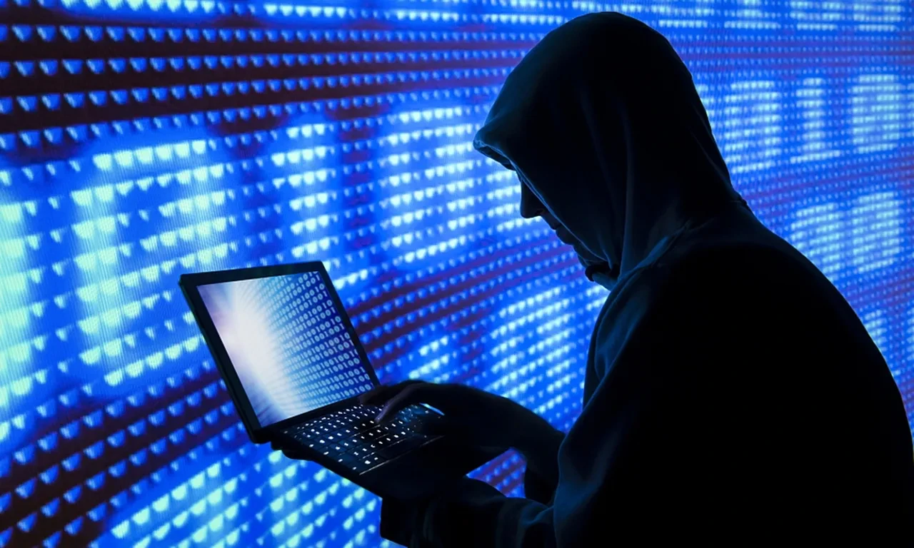 ABD'den küresel casusluk: Herkesin telefonuna sızdılar