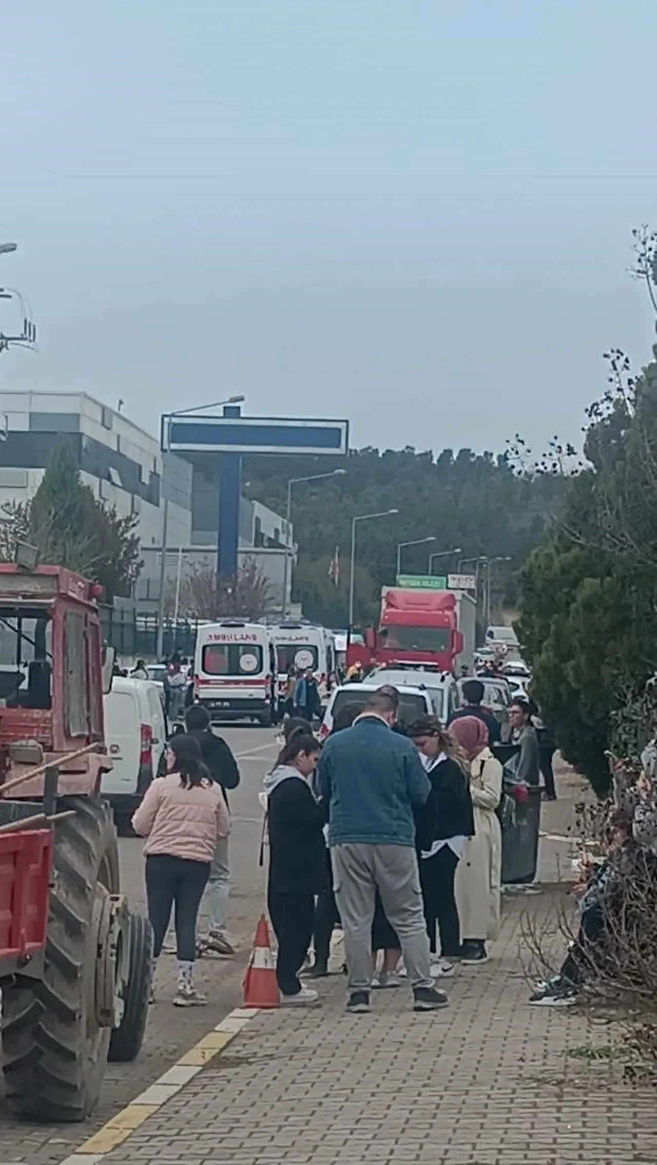 Balıkesir'deki bir fabrikada 9 işçi amonyaktan zehirlendi