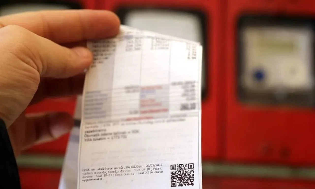 Elektriğe zam gelecek mi? Bakan Bayraktar açıkladı