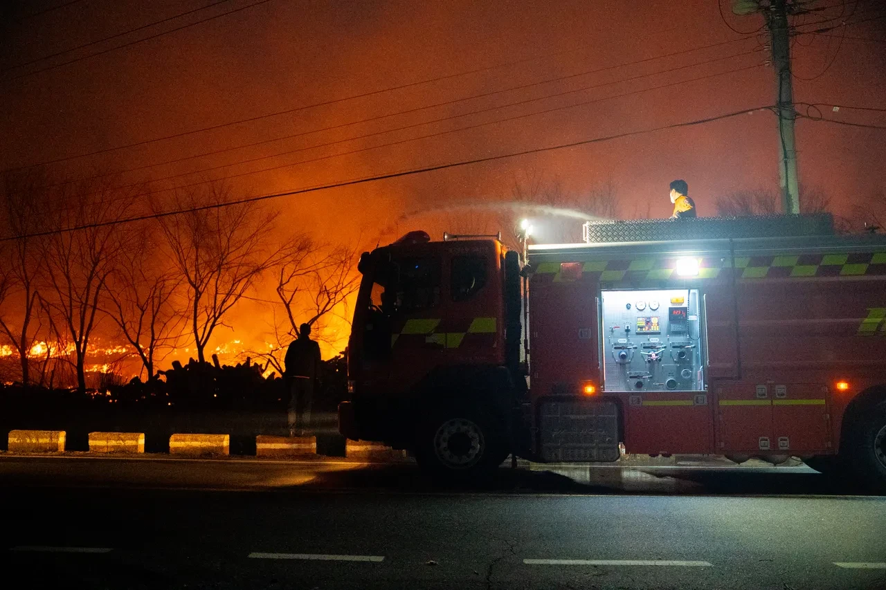 Güney Kore'de yangın faciası! 15 kişi öldü, binlerce hektarlık alan kül oldu