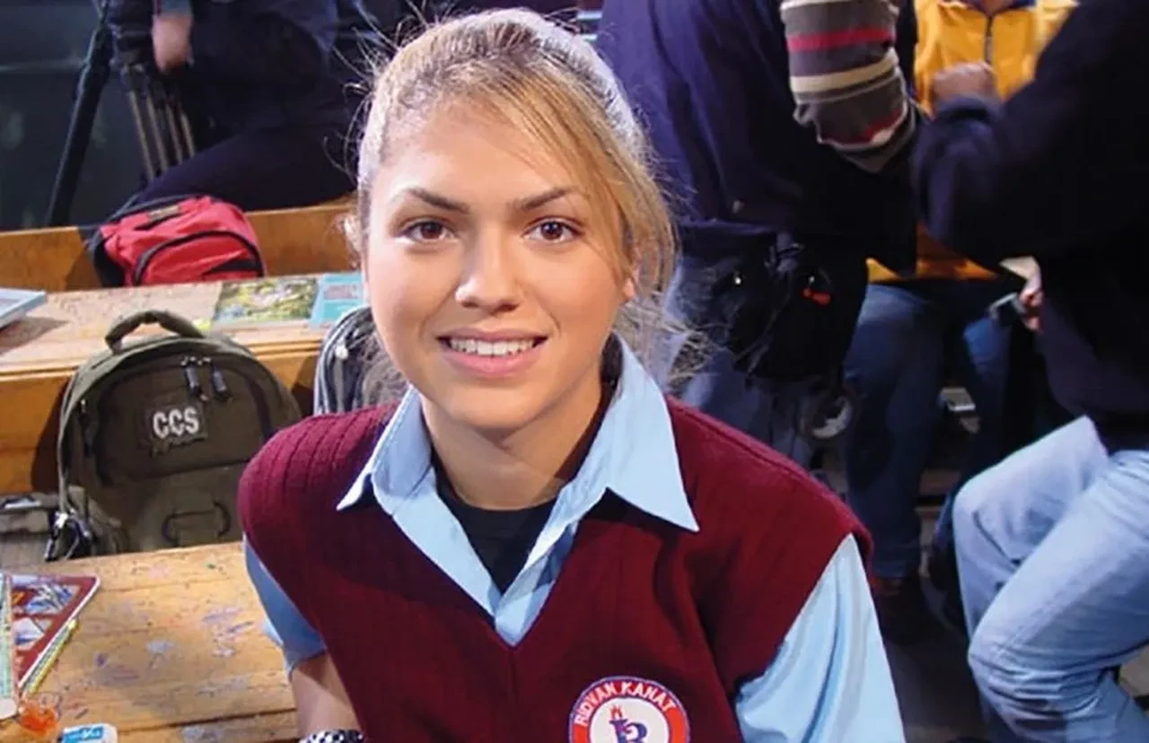 Hayat Bilgisi'nin Barbie'si İpek Erdem makyajsız görüntülendi! Sosyal medya ikiye bölündü