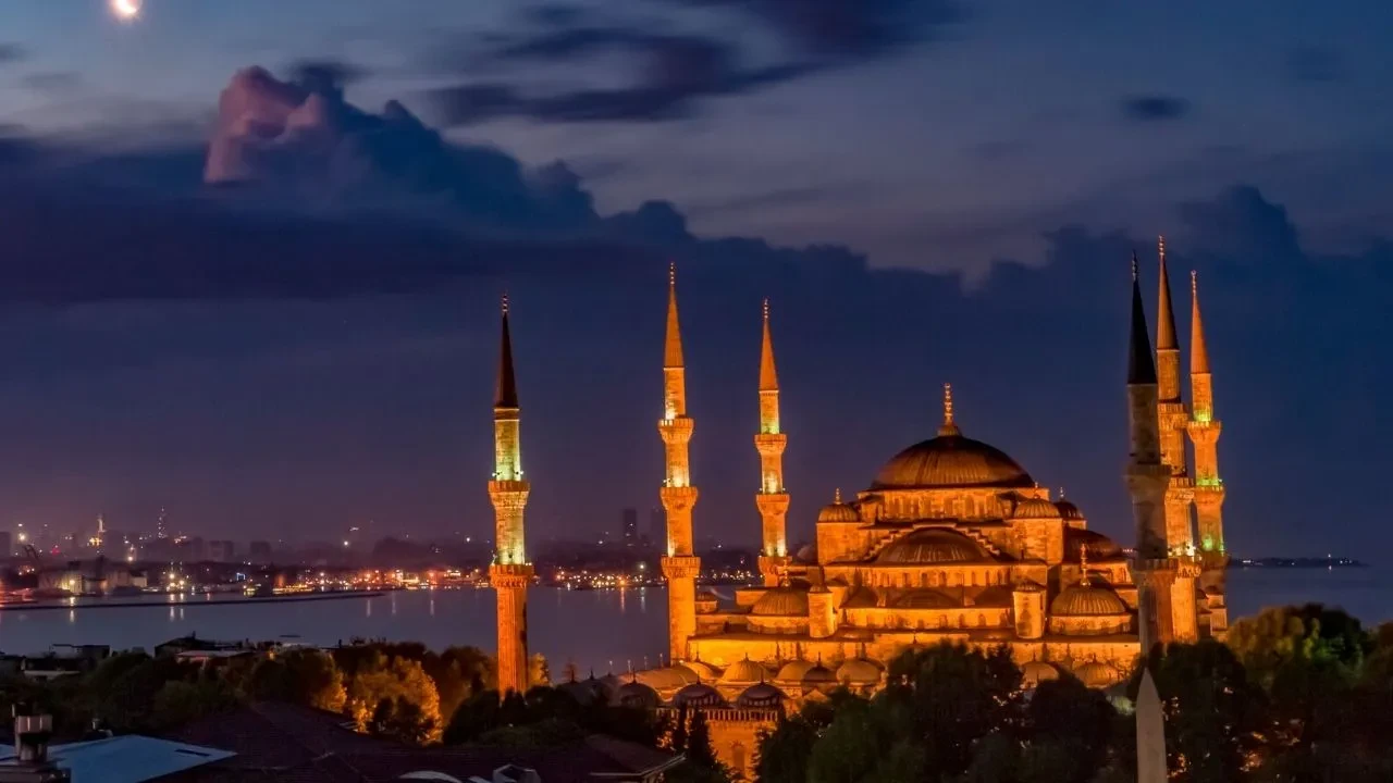 Kadir Gecesi mübarek olsun mesajları! Kısa, dualı ve resimli Kadir Gecesi sözleri paylaşılıyor