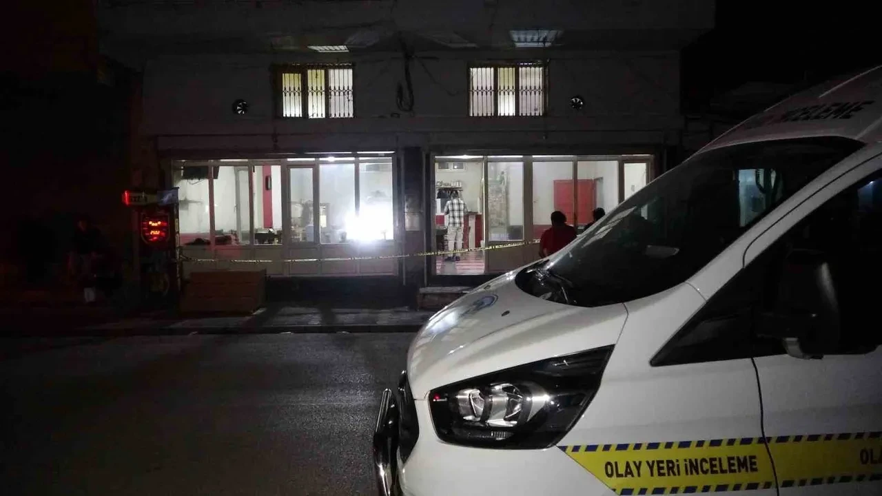 Okey masasında kan donduran cinayet: 2 arkadaşı tabancayla öldürdü