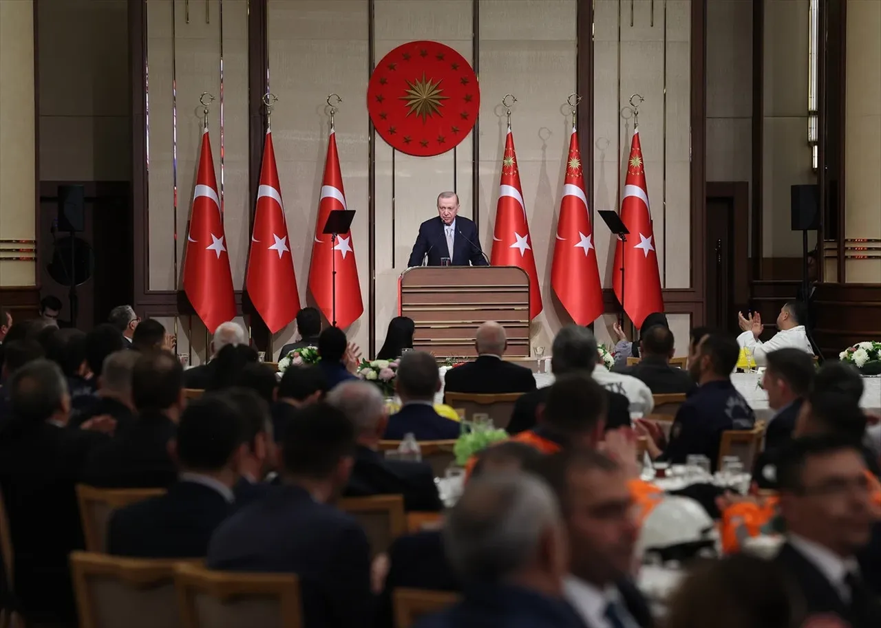 Son dakika | Cumhurbaşkanı Erdoğan müjdeyi verdi! Ramazan Bayramı tatili uzatıldı