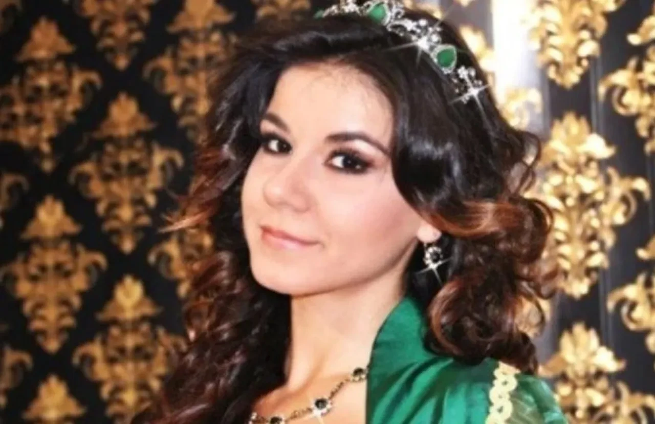 Türkiye eski güzeli Banu Öztürk, gözaltına alındı