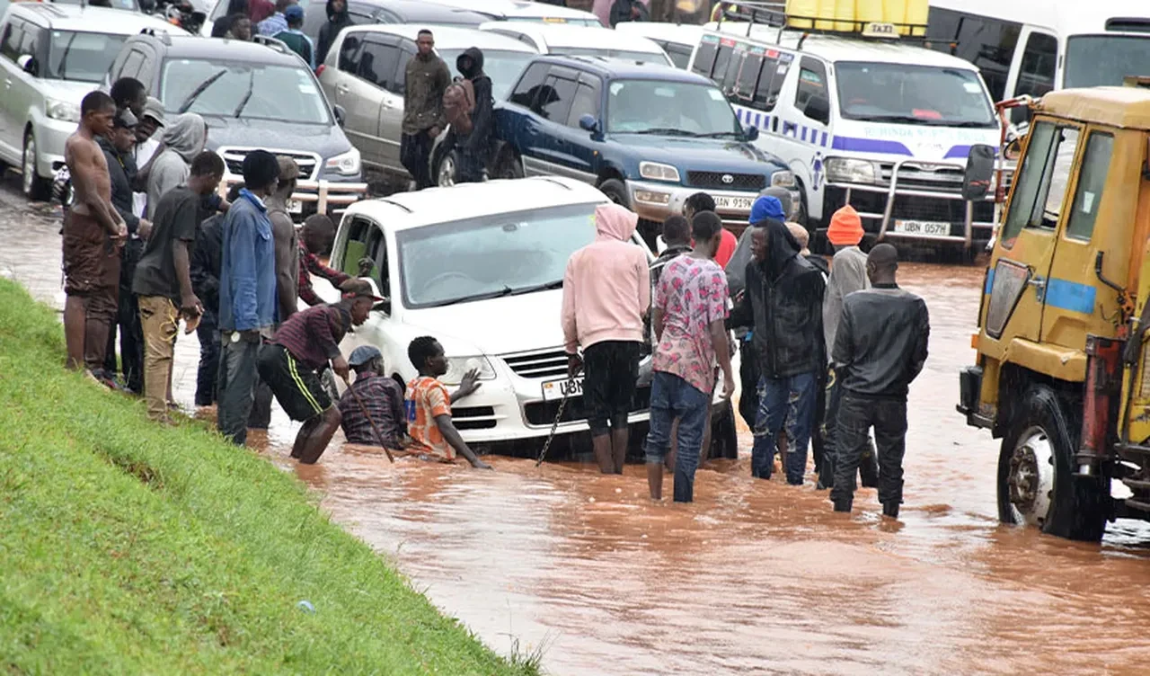 Uganda felaketi yaşıyor! Başkent sular altında kaldı: Ölüler var