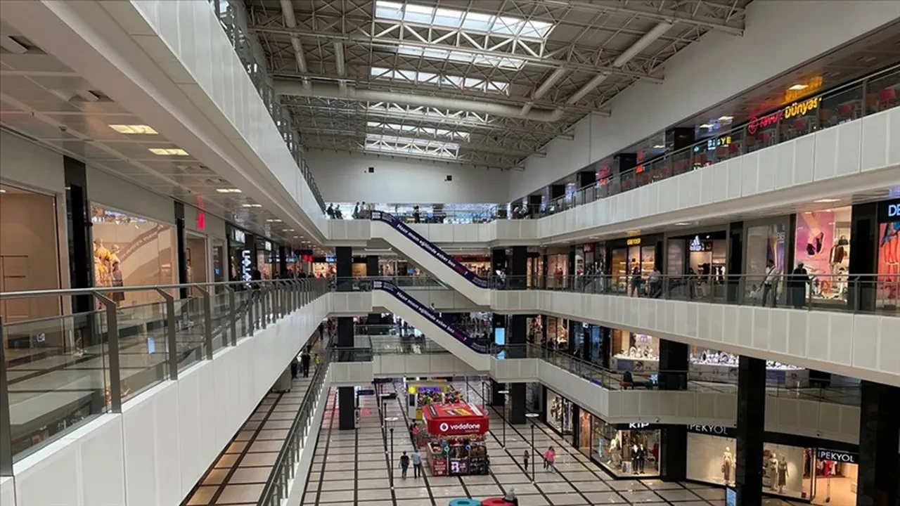 Bayramda AVM'ler açık mı? Ramazan Bayramı'nın 1. günü 30 Mart'ta idrak edilecek