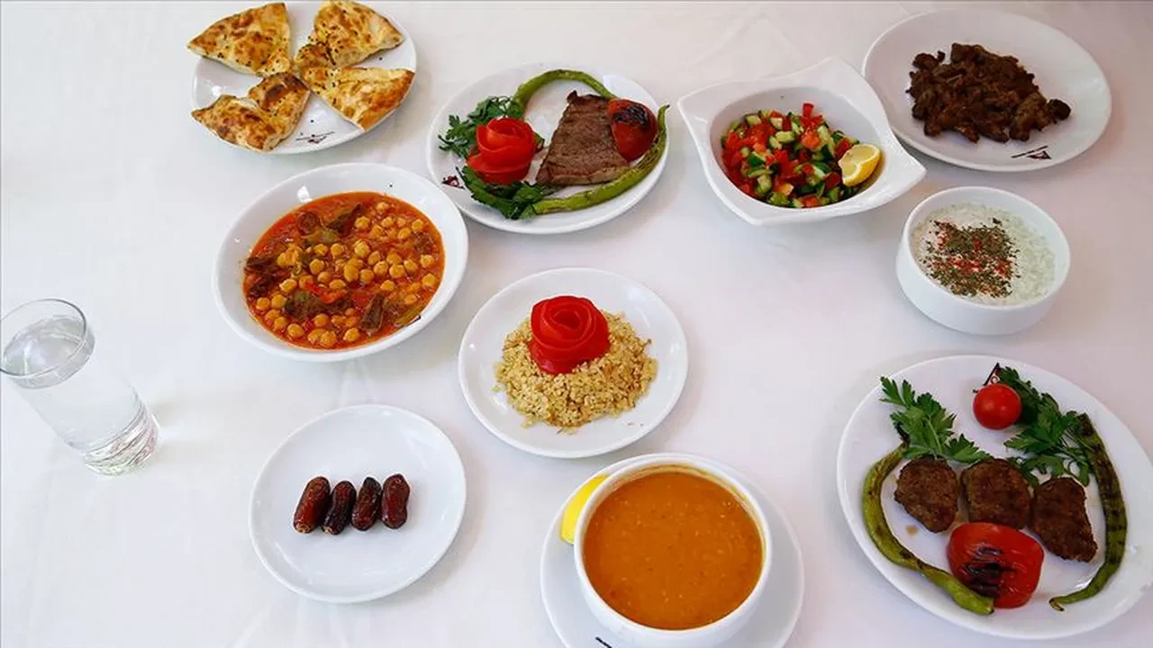 Bayramda oruç tutmak haram mı? Borç günleri tamamlamak için bekleyin