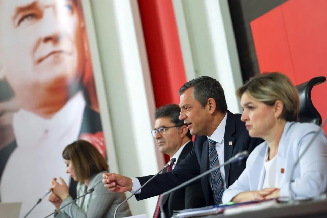 CHP'den flaş karar! Ekrem İmamoğlu'nun cumhurbaşkanı adaylığı onaylandı