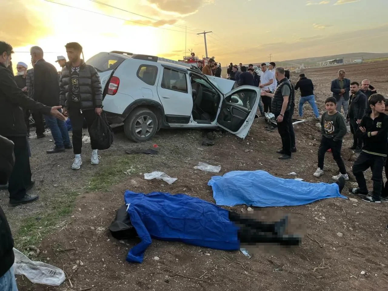 Diyarbakır'da taziye dönüşü feci kaza: Çok sayıda ölü ve yaralı var!