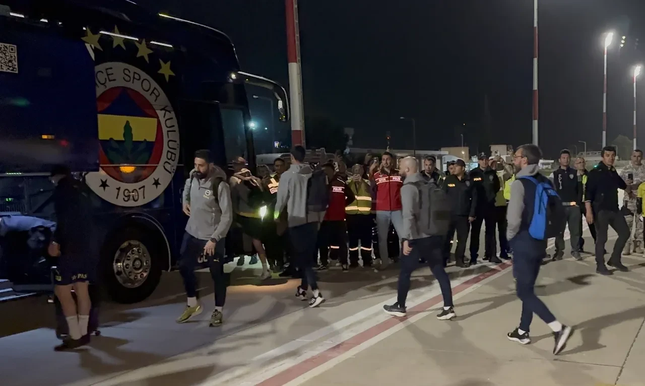 Fenerbahçe kafilesi Bodrum'a geldi!