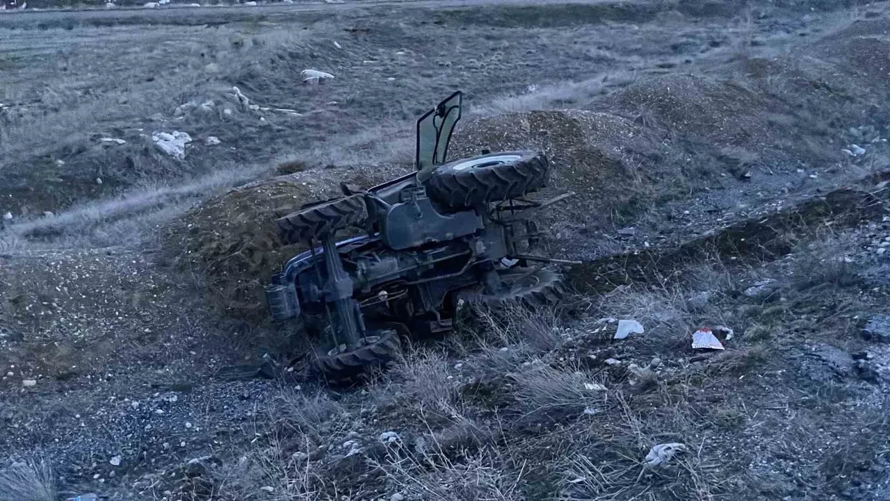 Kazaya yardım için geldi, yardımlık oldu: 3 yaralı