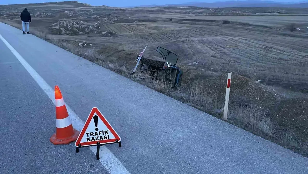 Kazaya yardım için geldi, yardımlık oldu: 3 yaralı