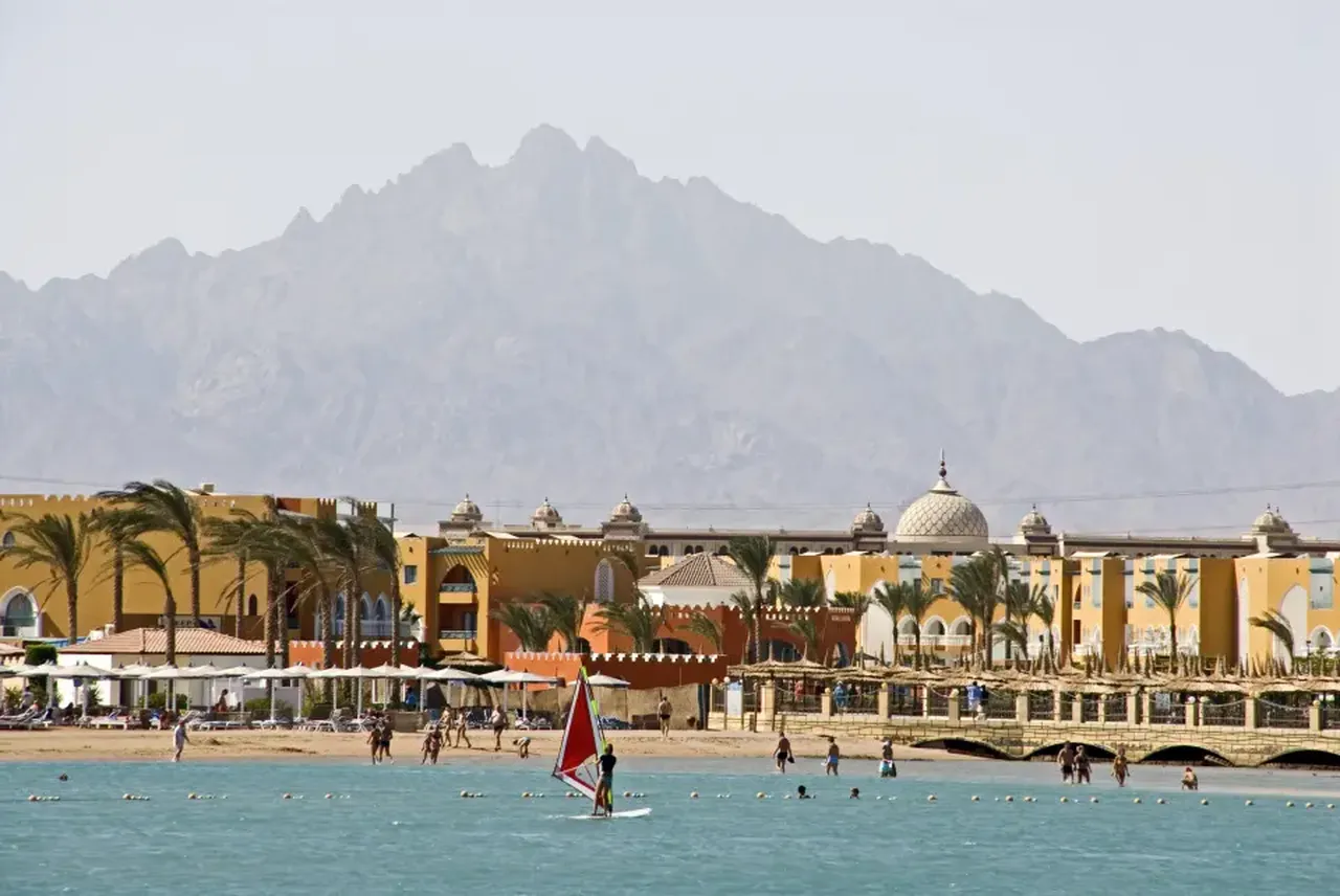 Mercan resiflerini görmek için bindikleri denizaltı alabora oldu: Çok sayıda ölü var