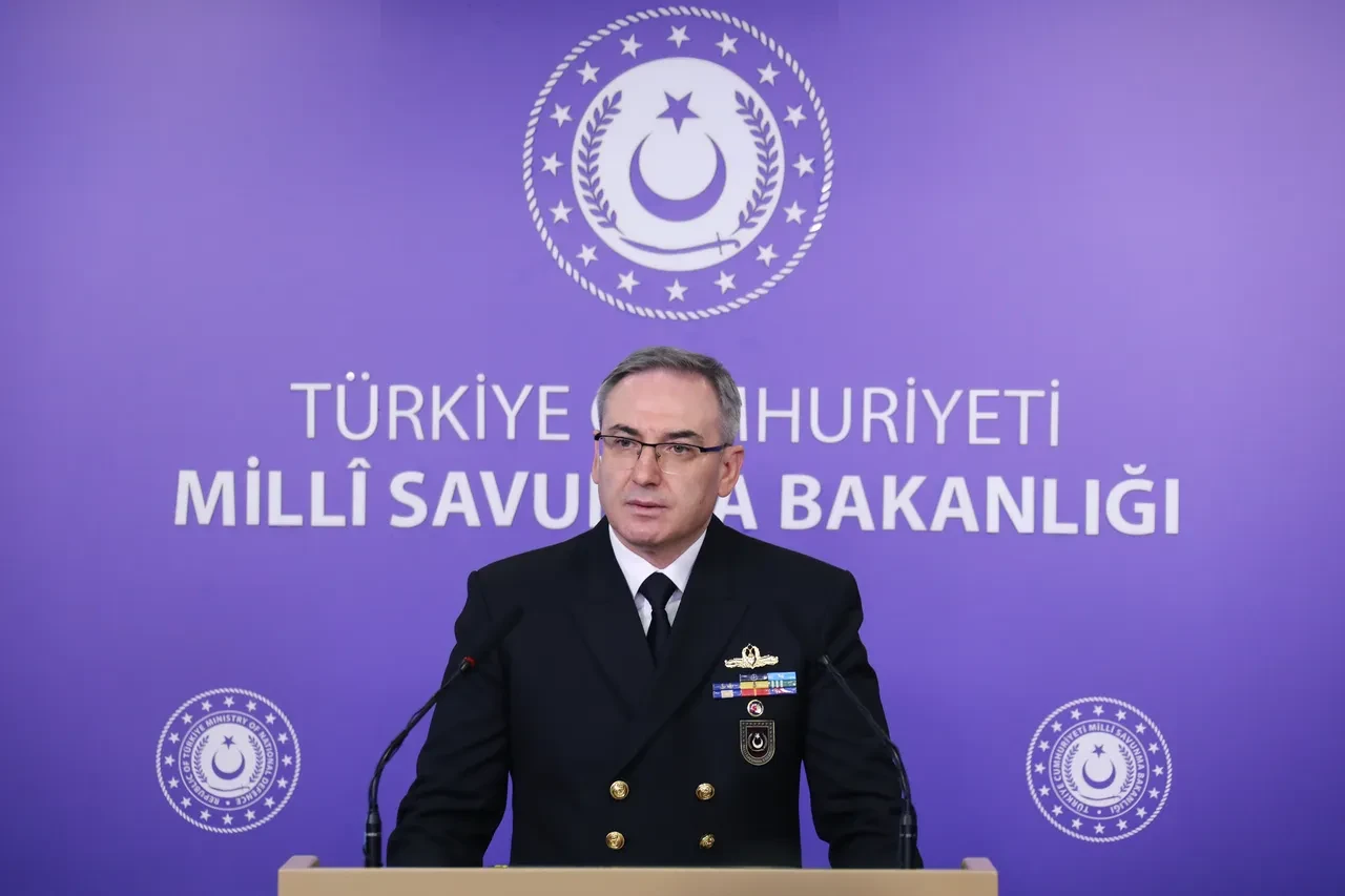 MSB'den Yunan askerlerinin skandal sloganlarıyla ilgili açıklama! 'TSK’dan hiçbir zaman böyle davranışlar göremeyeceksiniz'