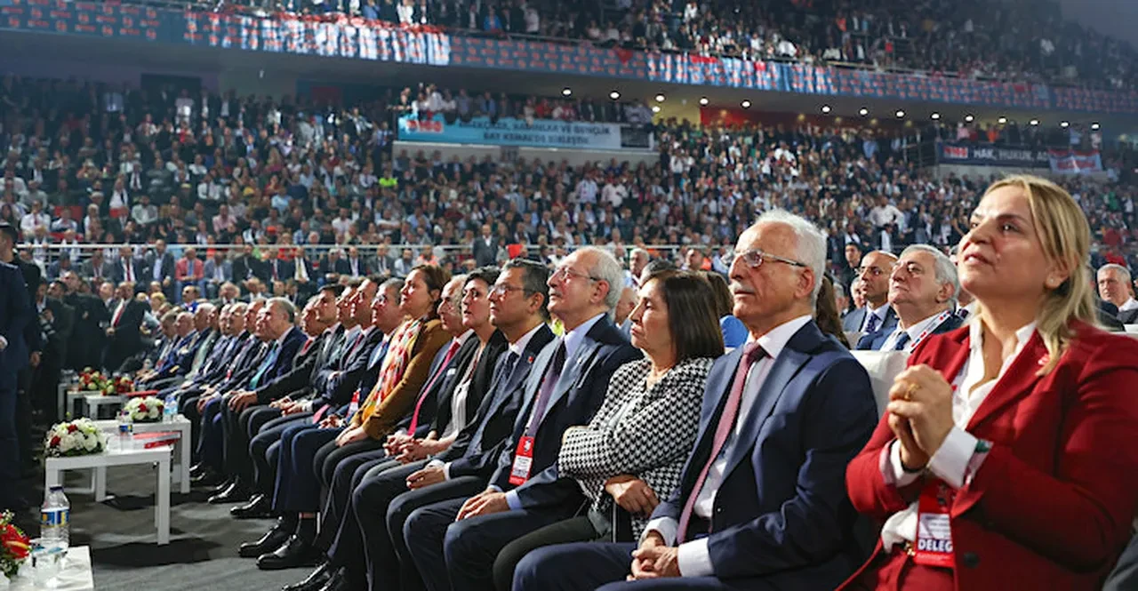 'Özgür Özel CHP Genel Başkanı olmamalı!' İşte dikkat çeken araştırmanın sonuçları