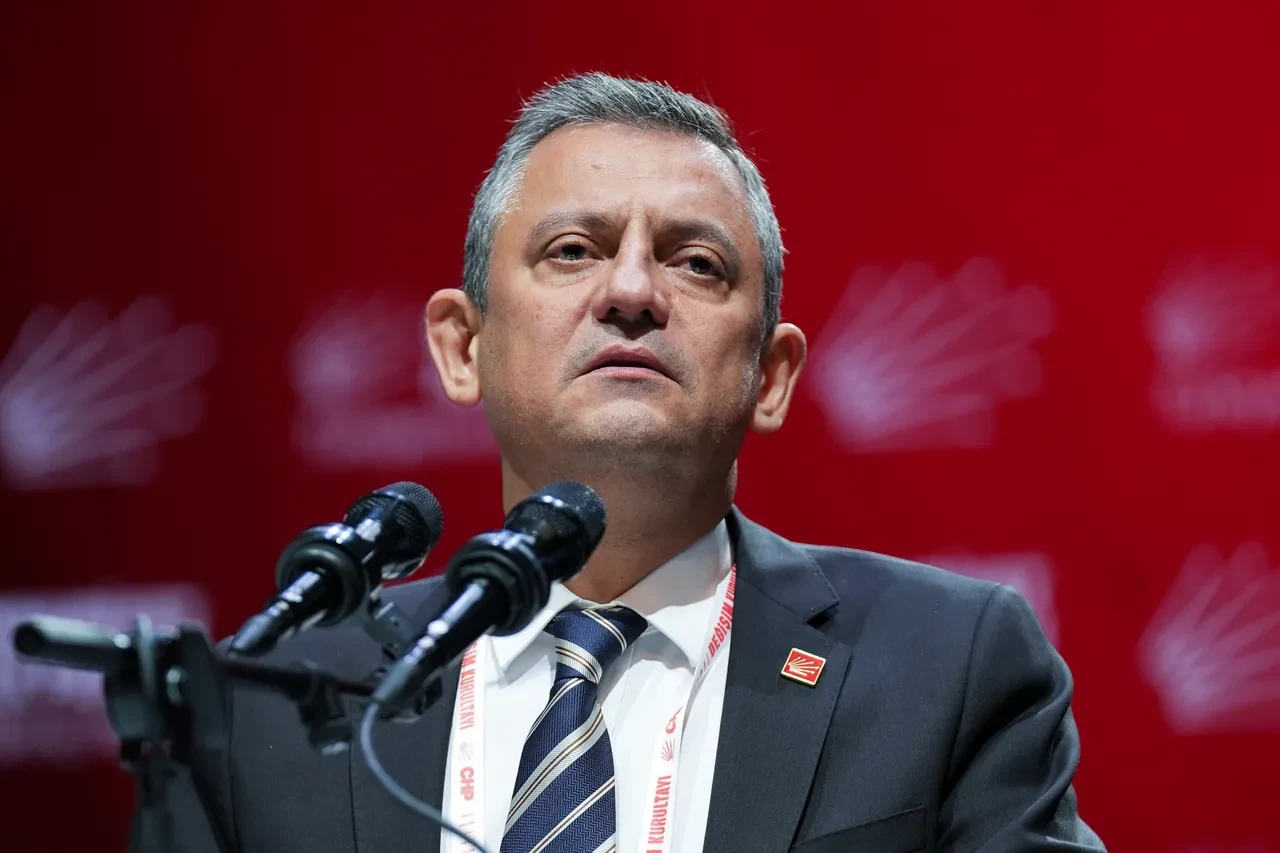 Özgür Özel'den dikkat çeken aday çıkışı: Ekrem İmamoğlu olmazsa başkası çıkar