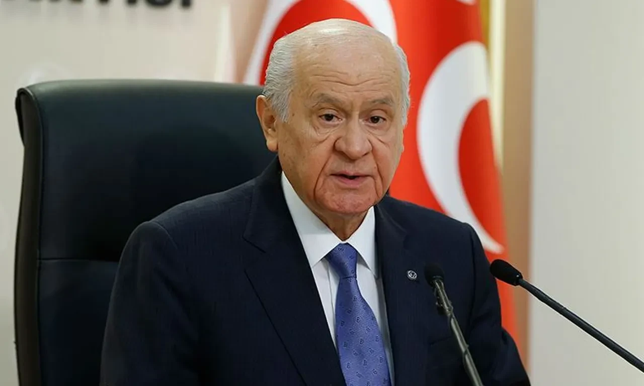 Devlet Bahçeli'den Terörsüz Türkiye mesajı: Kanlı silahlar gömülecek