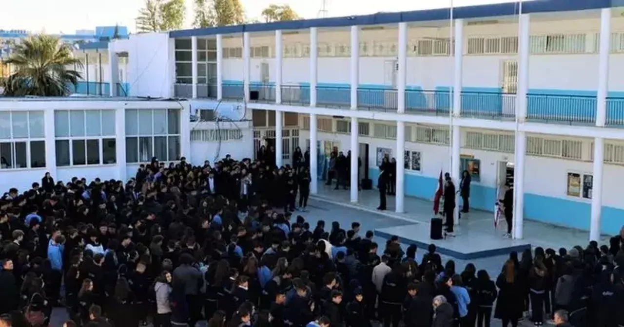 KKTC'de başörtülü öğrenci okula alınmadı! AK Parti'den ilk tepki geldi