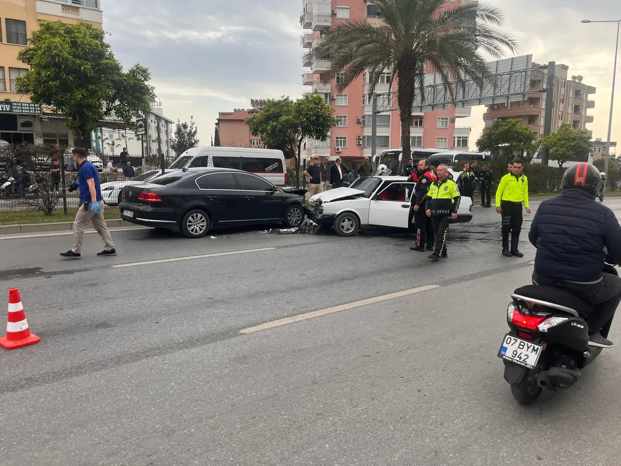 Polisin 'dur' ihtarına uyma, ortalığı savaş alanına çevirdi