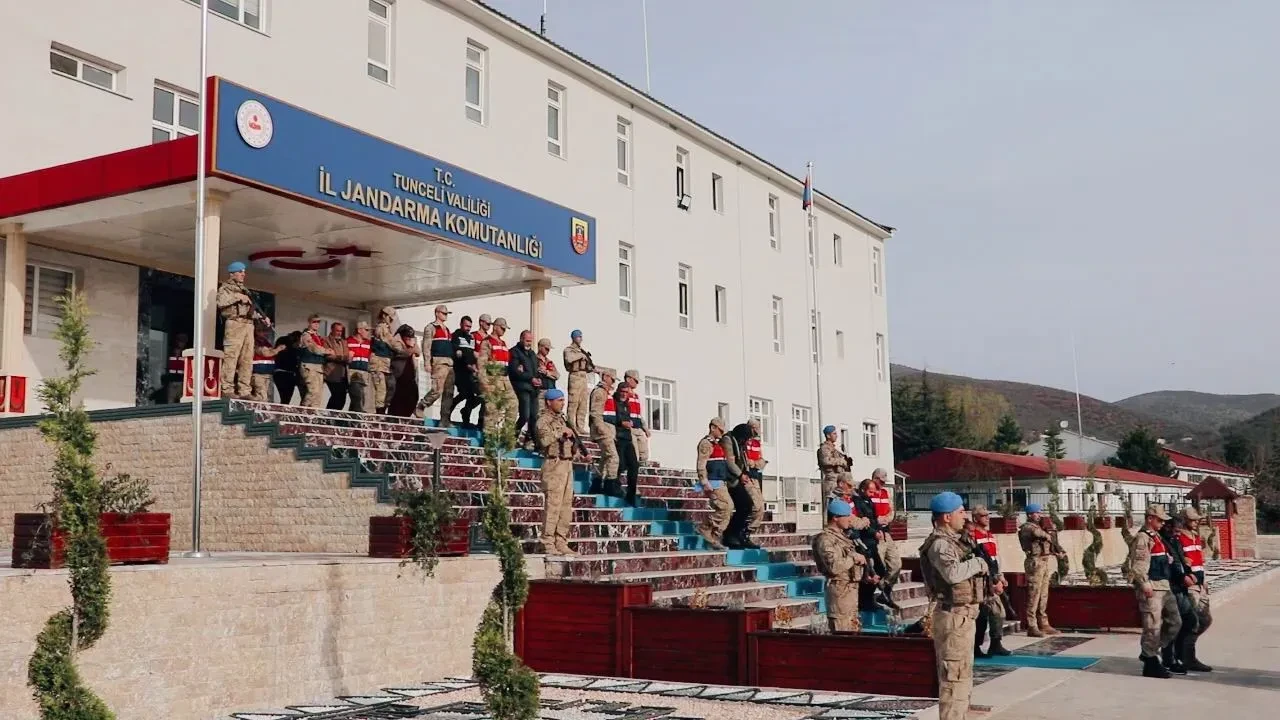 Tunceli'de film gibi dolandırıcılık! 43 milyon liralık tarihi eser vurgunu