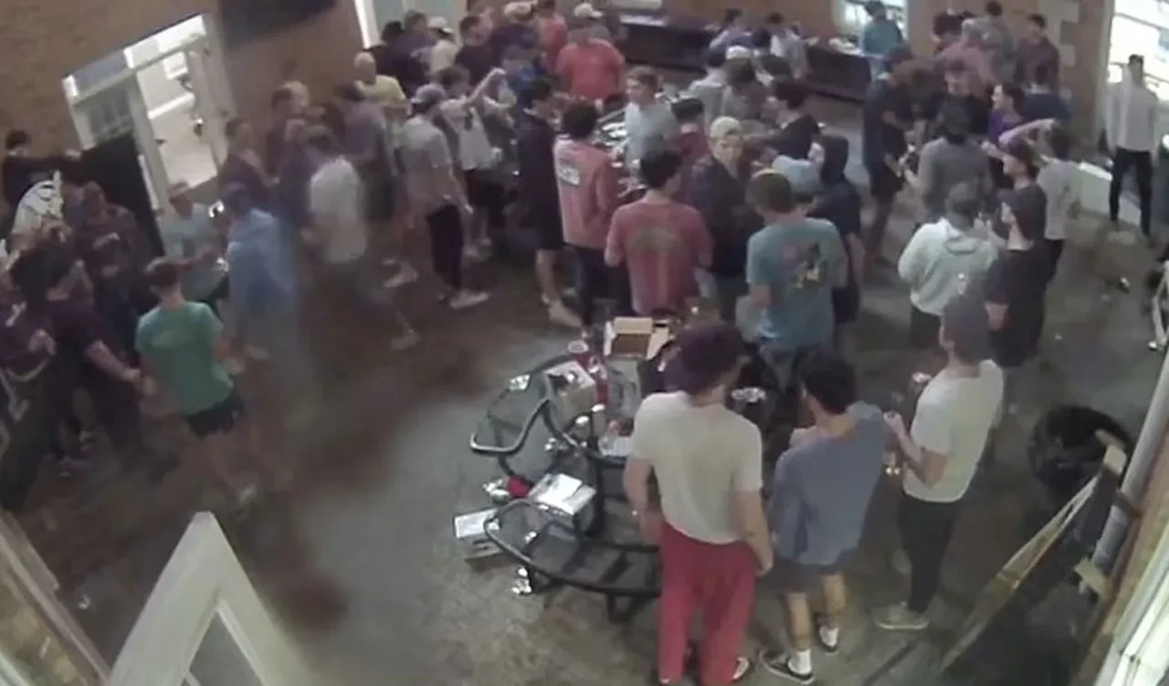 Üniversitedeki kardeşlik örgütüne katılmak istedi! Gözleri bağlandı, bodrumda ölüme terk edildi