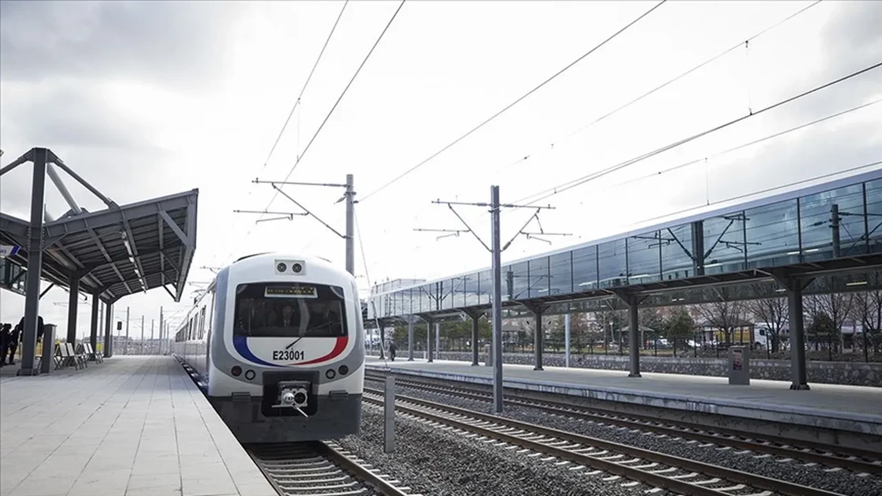 Bayram yolculukları ücretsiz: Marmaray, Başkentray, İZBAN ve metrolarda düzenleme