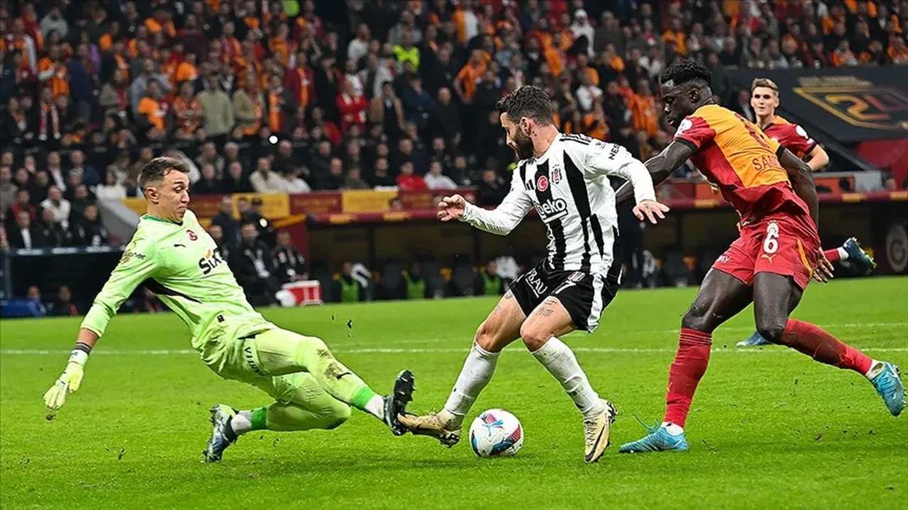 Beşiktaş Galatasaray maç kadrosu, muhtemel ilk 11! BJK GS derbi rekabetinde 358. karşılaşma