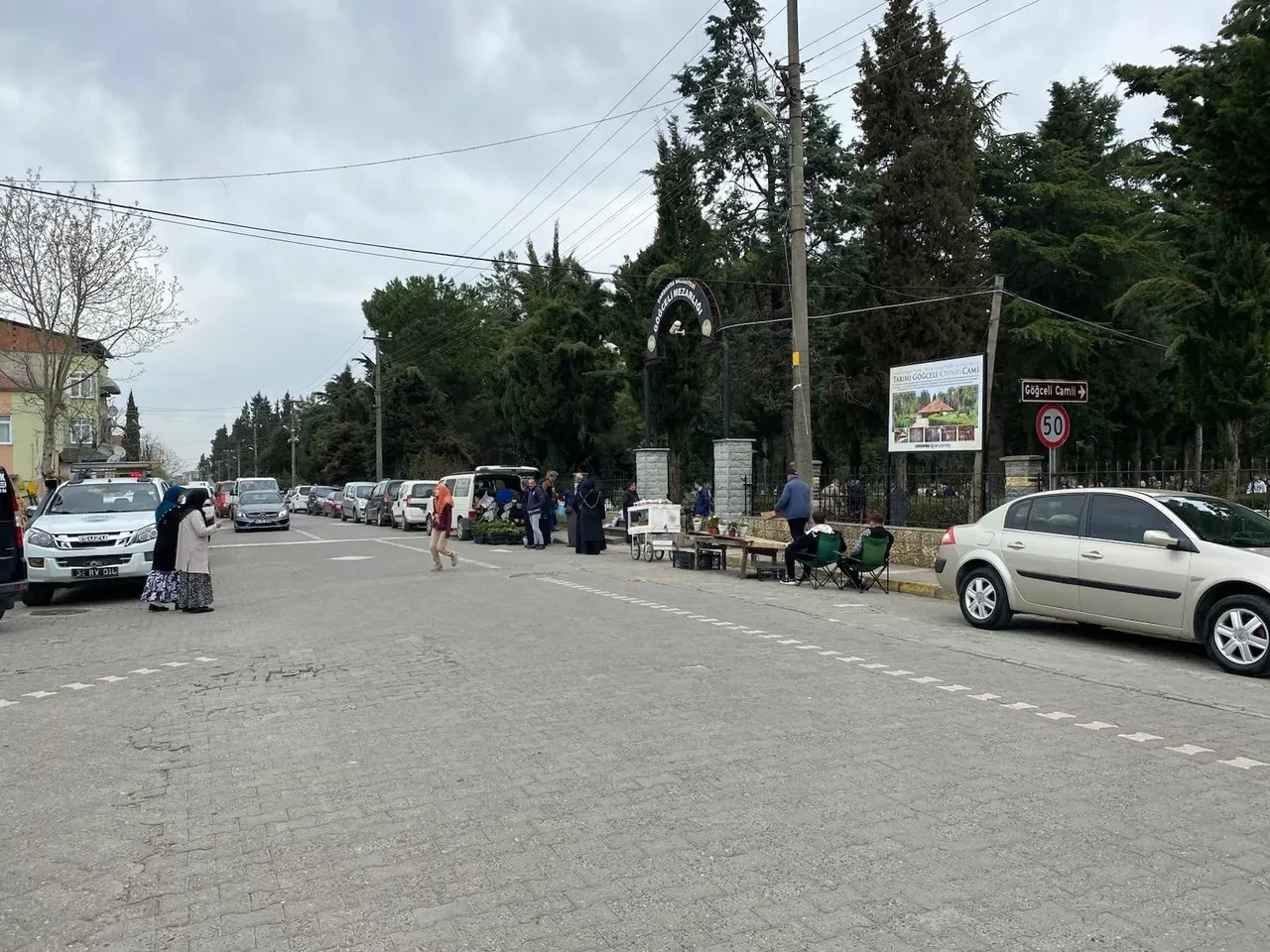 Çarşamba'da bayram öncesi mezarlıkta silahlı saldırı: 4 yaralı