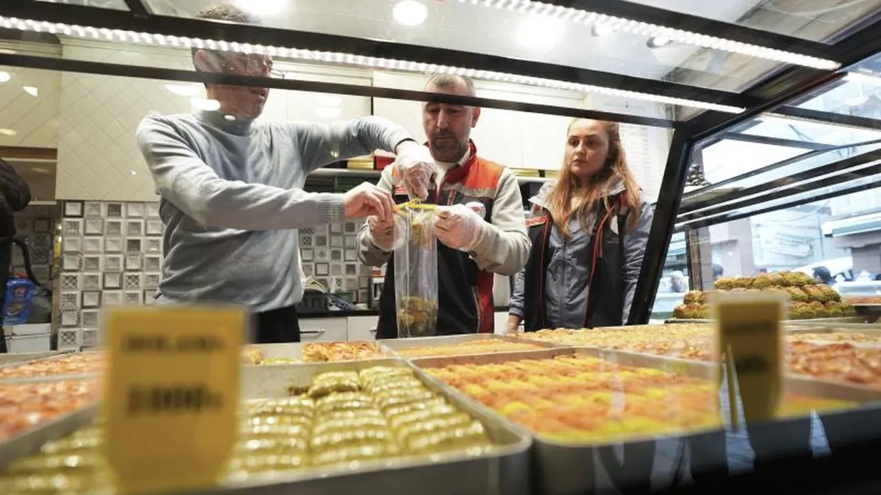 Gıda terörüne geçit yok! Bakanlık duyurdu: Ramazan'da ceza yağdı