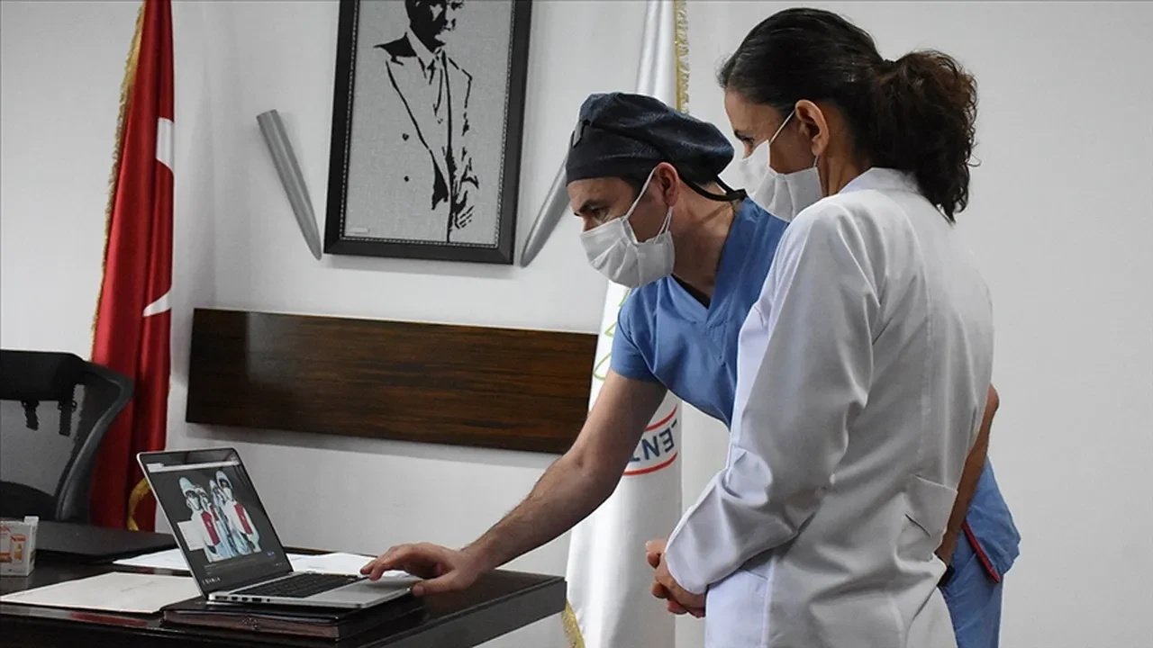 Sağlık Bakanlığından yeni adım: 420 bin sağlık çalışanına serbest meslek yolu açıldı