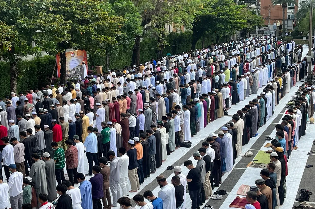 Sivas bayram namazı saat kaçta kılınacağı belli oldu! Ramazan Bayramı ilk günü 30 Mart 2025 Pazar günü idrak edilecek