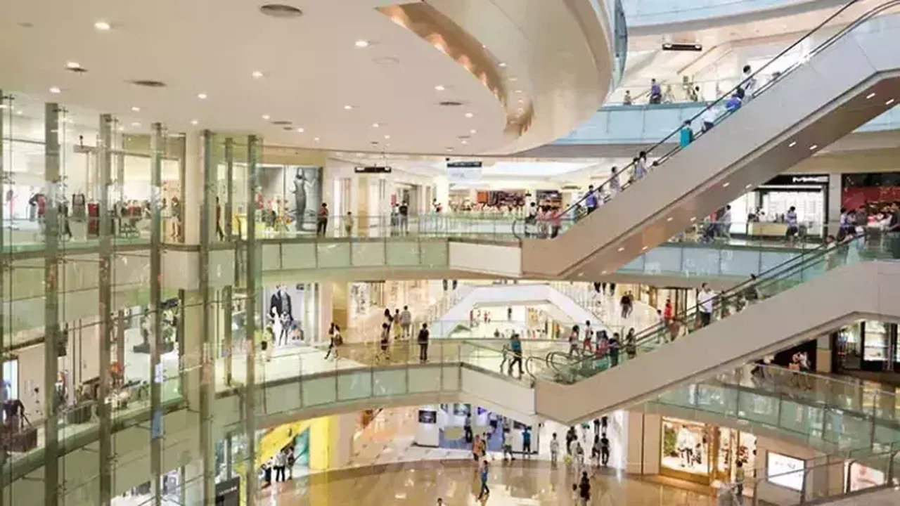 Yarın AVM’ler açık mı? Bayramın 1. günü AVM’ler saat kaçta açılacak?