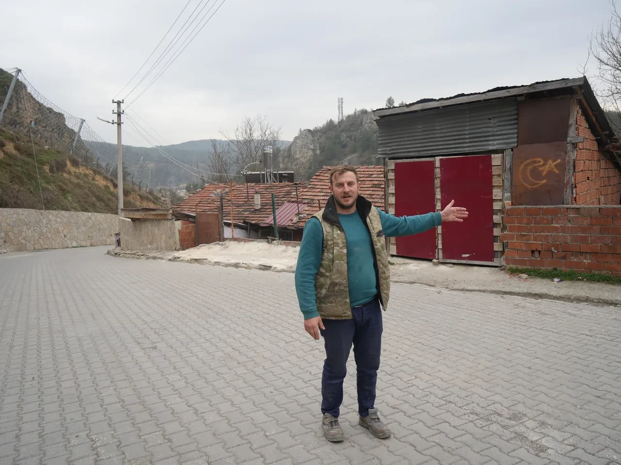 Yıllardır doğalgaz mücadelesi veren vatandaşlardan isyan: Haritada mı yokuz? Ay Lav Yu filmine döndük