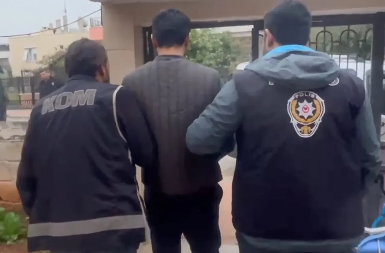 Yurtdışından emir alan çeteye baskın! Uzun namlulu silahlar ele geçirildi: 20 gözaltı