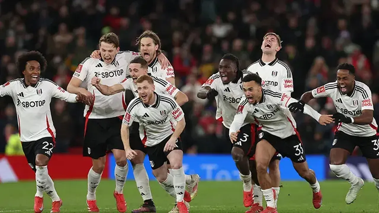 117 yıl sonra bir ilk! Fulham'dan Manchester United'a tarihi darbe