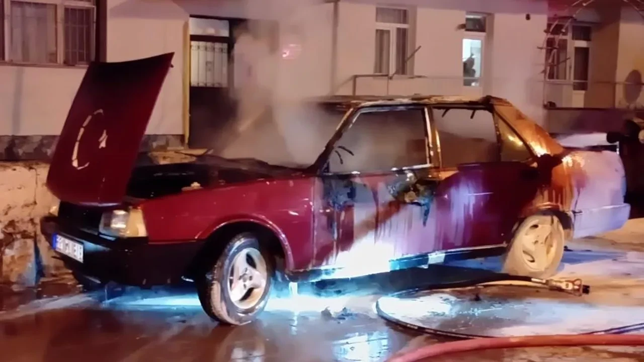 3 aydır park halindeydi: Alev topuna döndü!