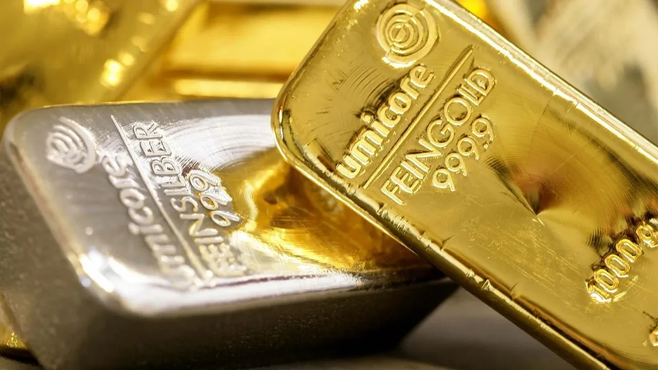 Altın ve gümüş fiyatı zirveye hazırlanıyor! Dev banka 'büyük yükseliş' açıklaması yaptı