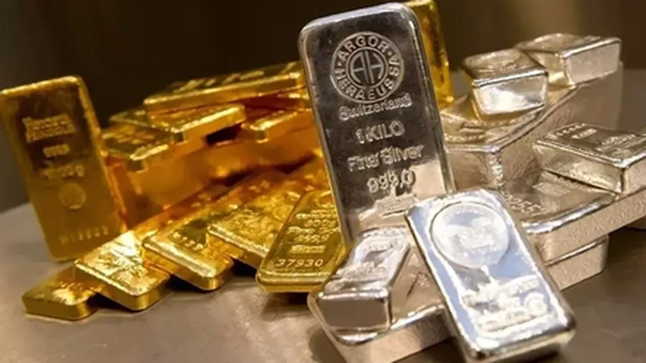 Altın ve gümüş fiyatı zirveye hazırlanıyor! Dev banka 'büyük yükseliş' açıklaması yaptı