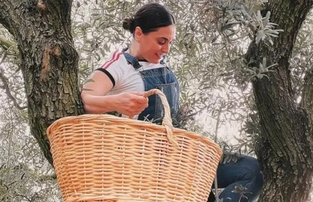 Aslıhan Gürbüz evinin önündeki manzarayı görünce küplere bindi